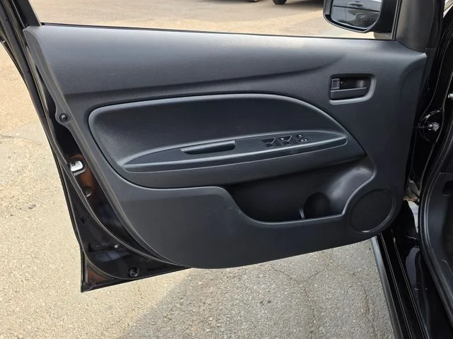 Used 2024 Black Mitsubishi ES image 21