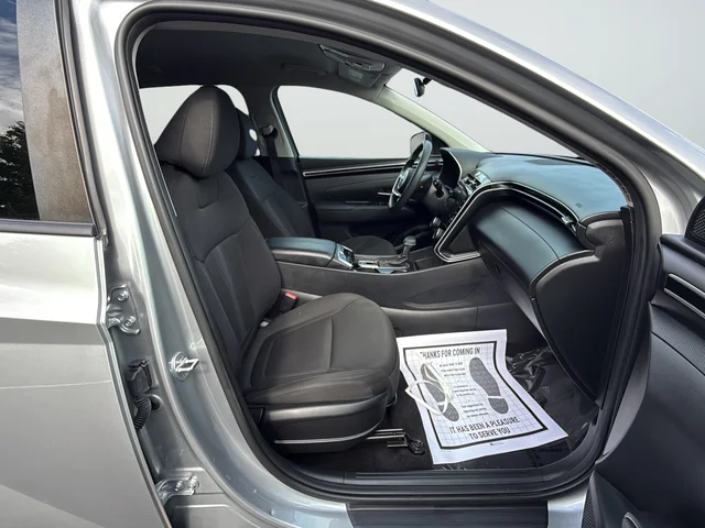 Used 2023 Silver Hyundai SEL image 26