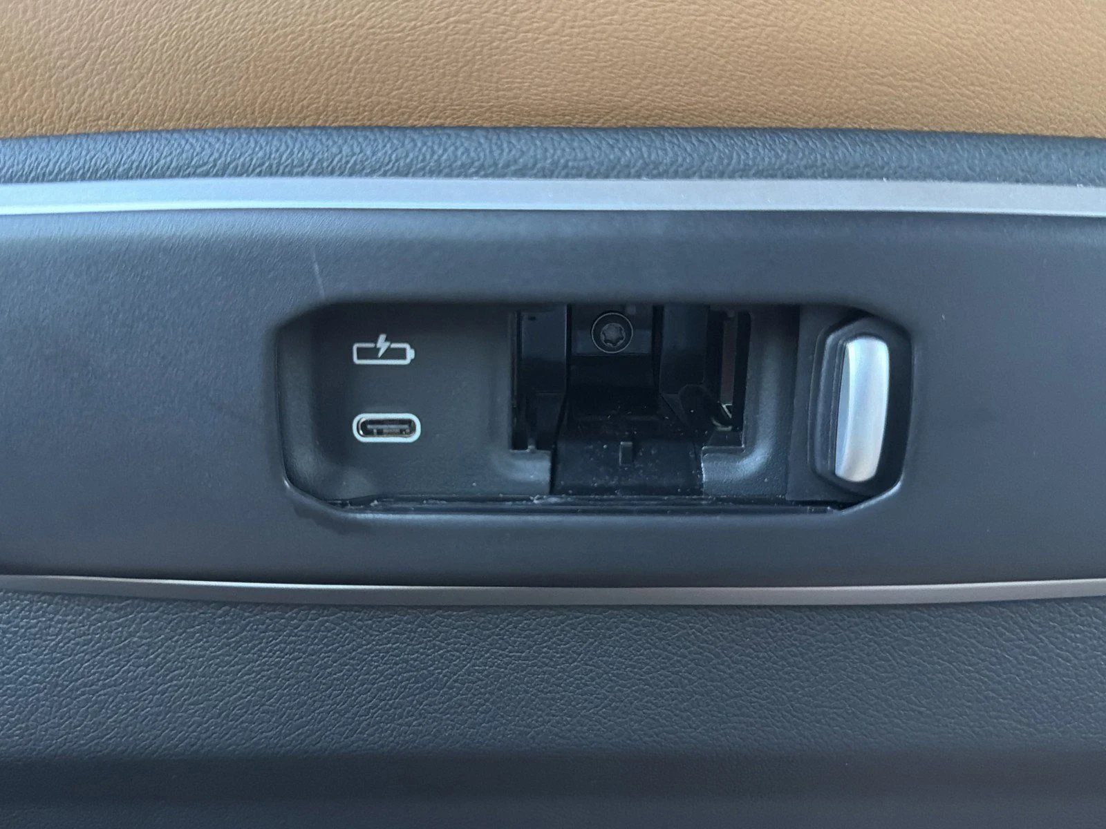 New 2026 Black Sapphire Metallic BMW sDrive40i image 19