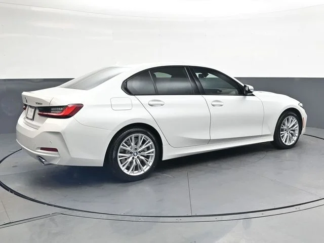 Used 2023 White BMW 330i xDrive image 4
