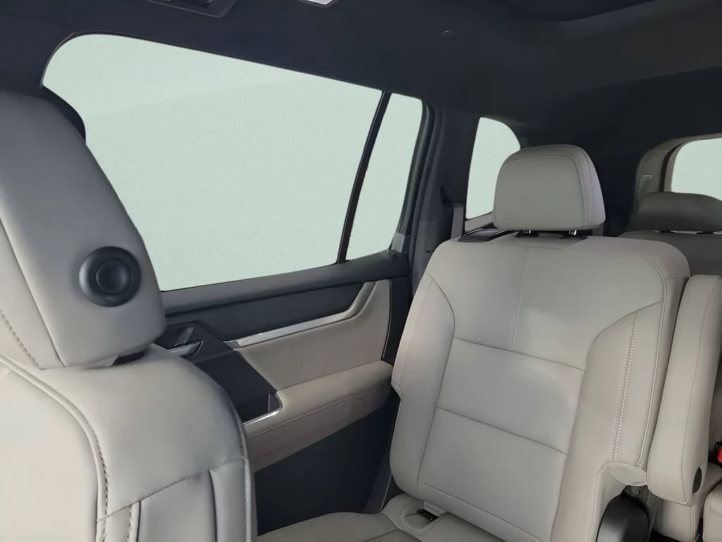 New 2026 Glacier White Tricoat GMC Elevation image 12