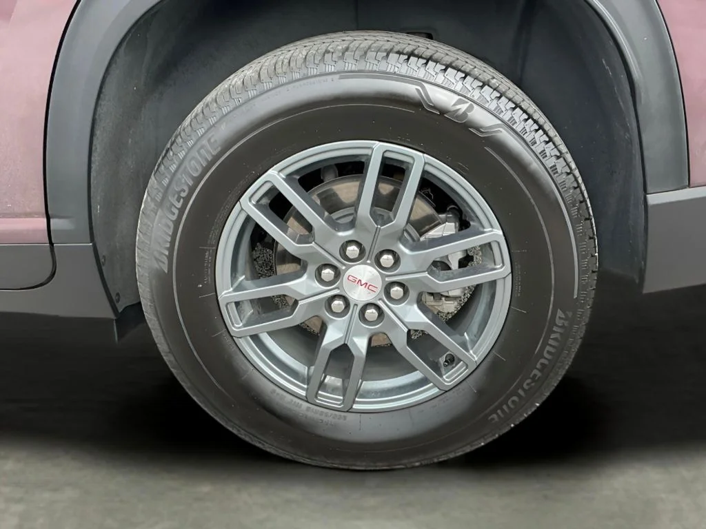Used 2025 Brown GMC Elevation image 18