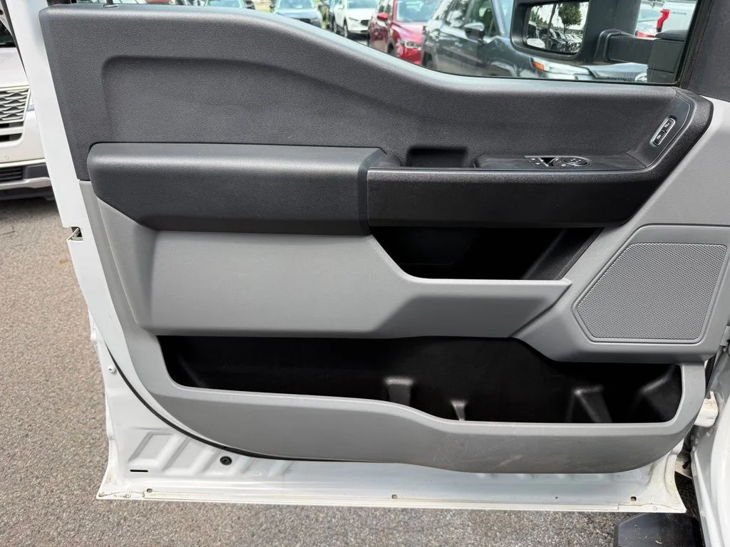 Used 2023 White Ford XL image 22