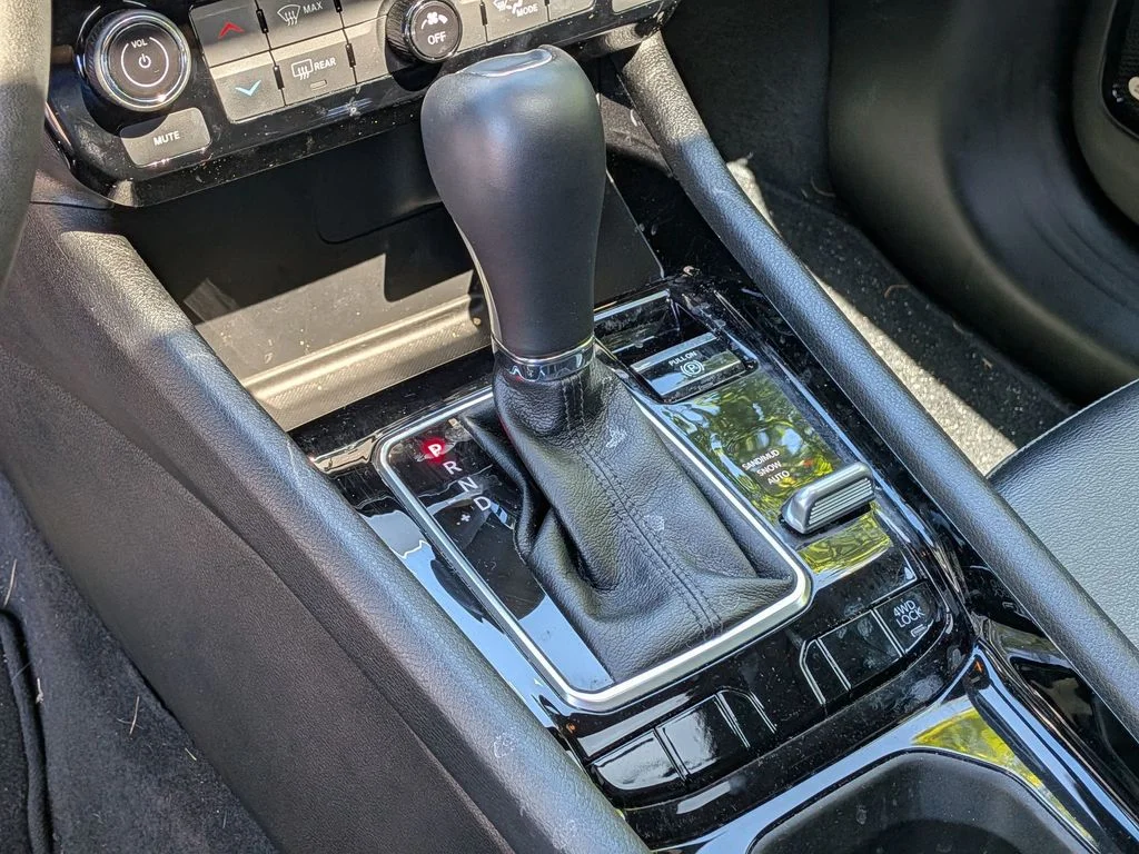 Used 2024 White Jeep Limited image 20