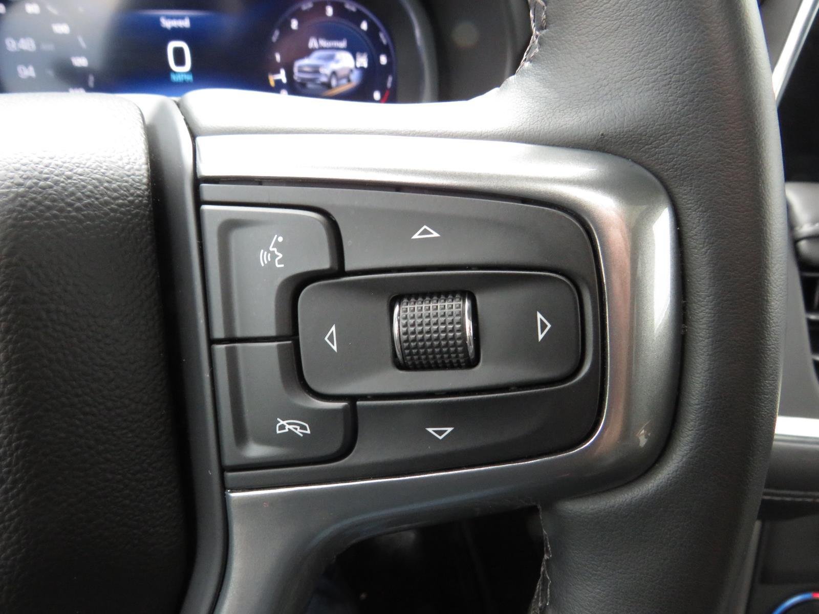 Used 2023 Midnight Blue Metallic Chevrolet Z71 image 33