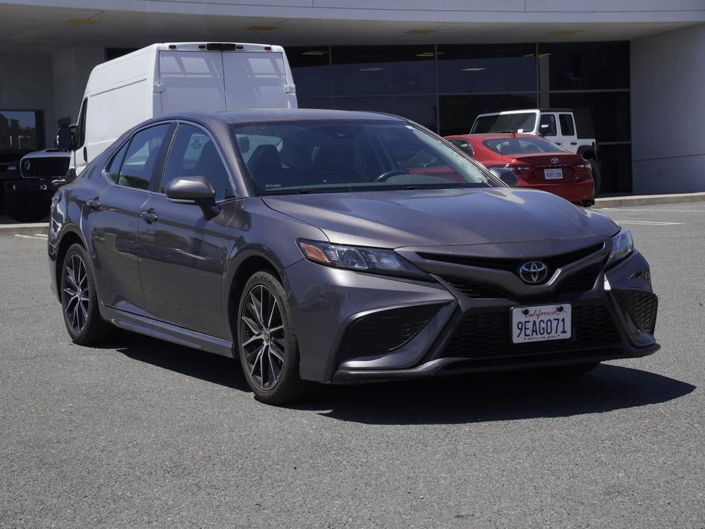 2023 Toyota Camry's photo