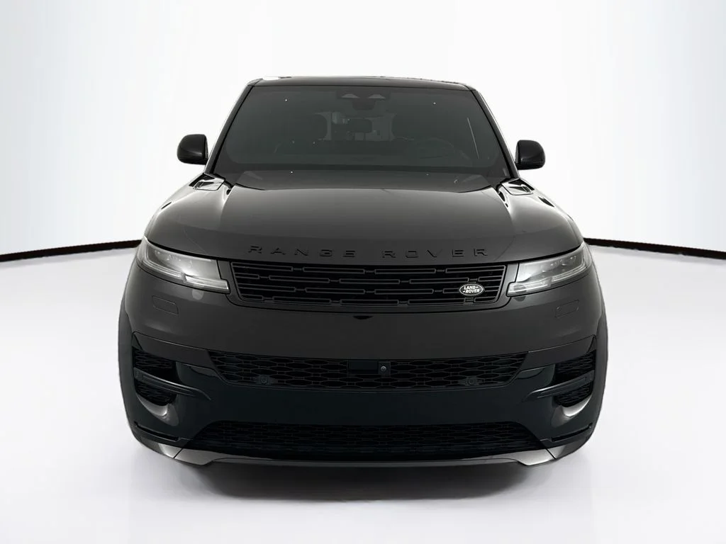 Used 2024 Black Land Rover Dynamic SE image 2