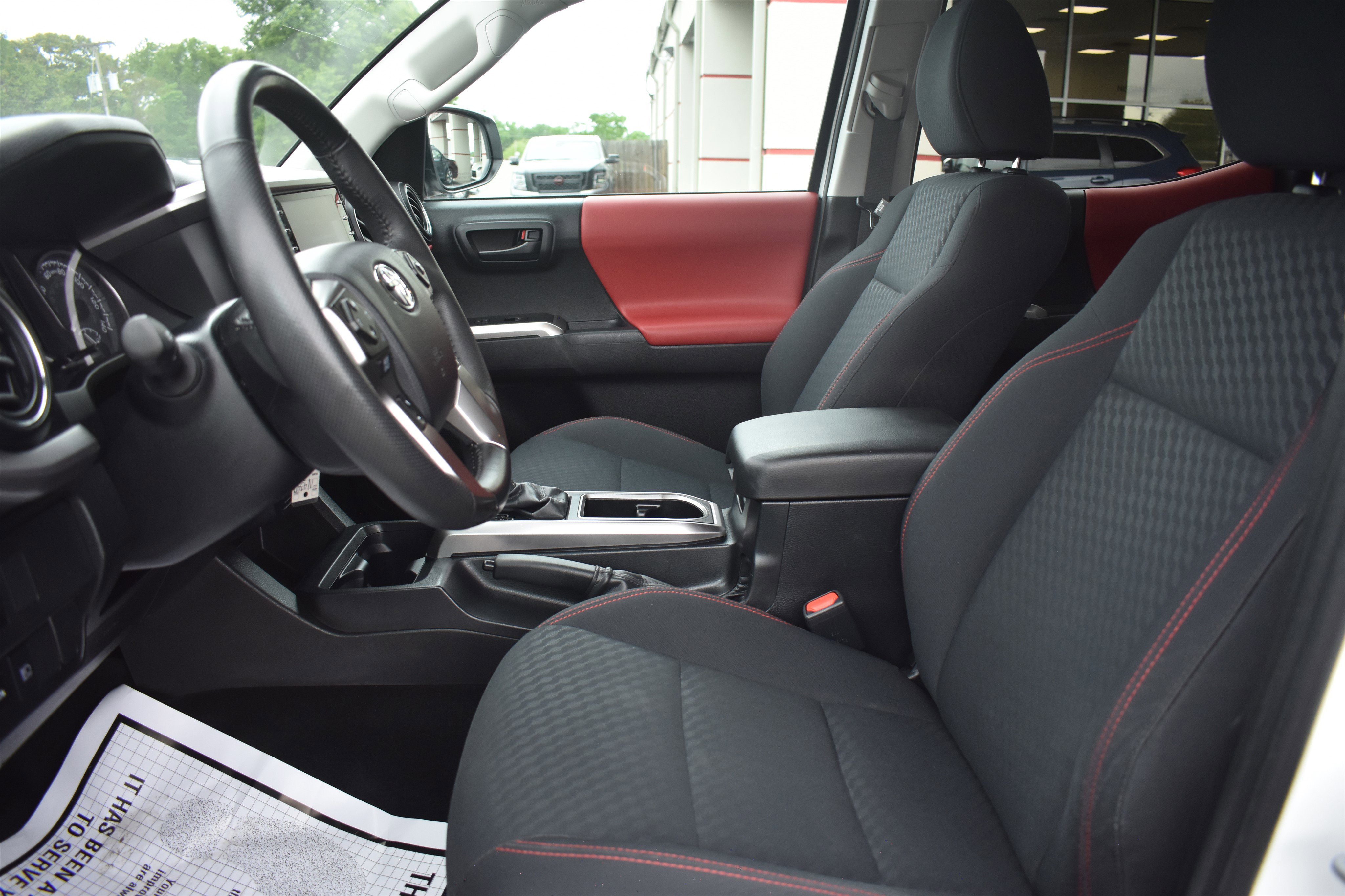 2023 Toyota Tacoma SR5 - Photo 13