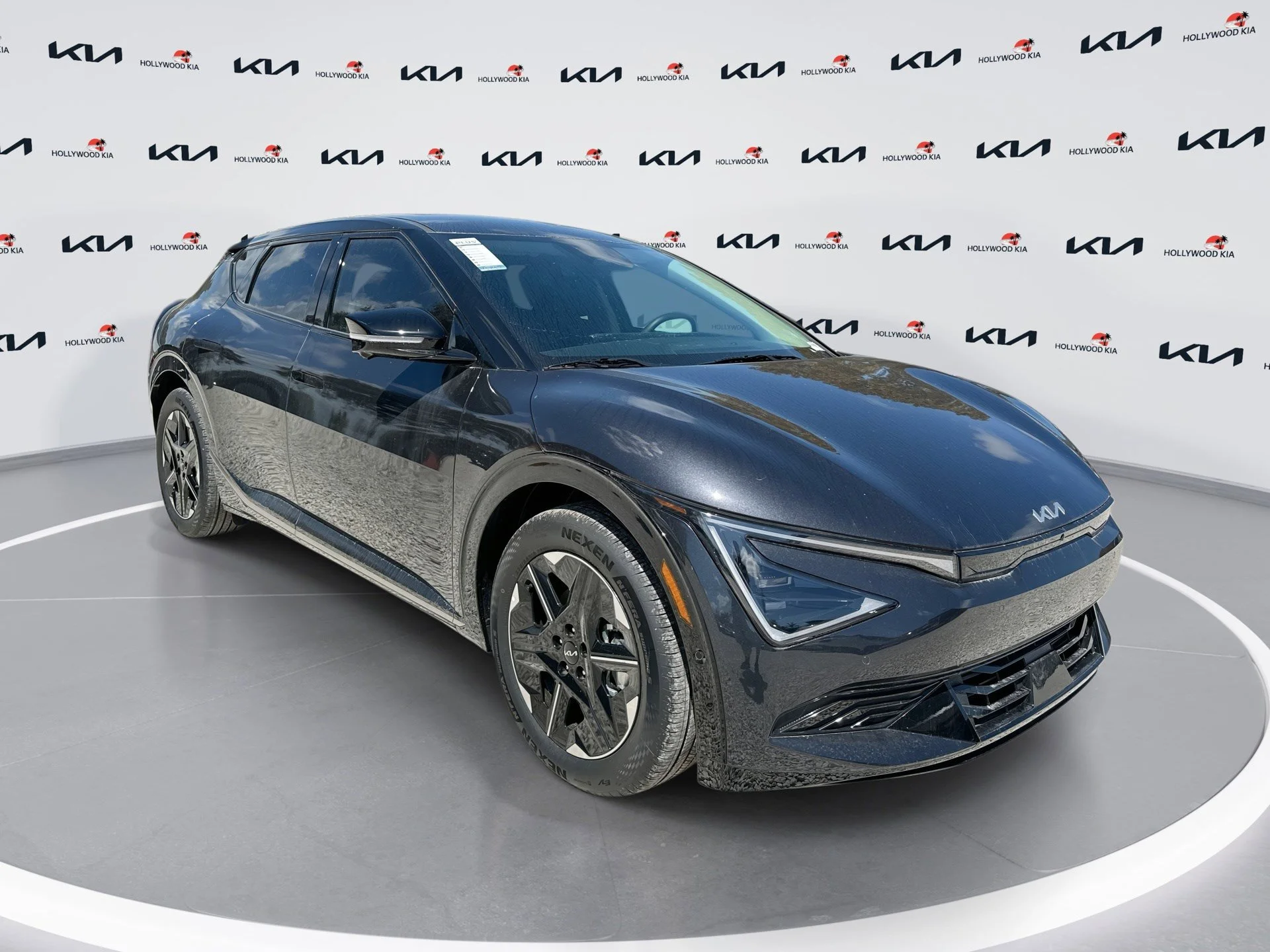 2025 Kia EV6 Wind's photo