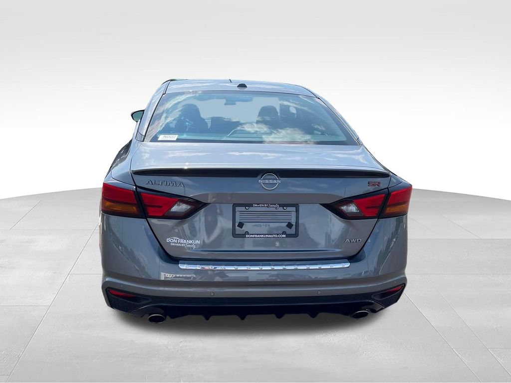 Used 2023 Gray Nissan 2.5 SR image 4