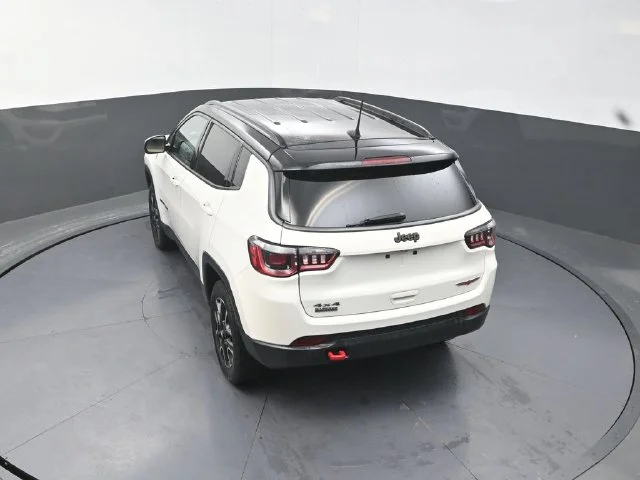 Used 2020 White Jeep Trailhawk image 27