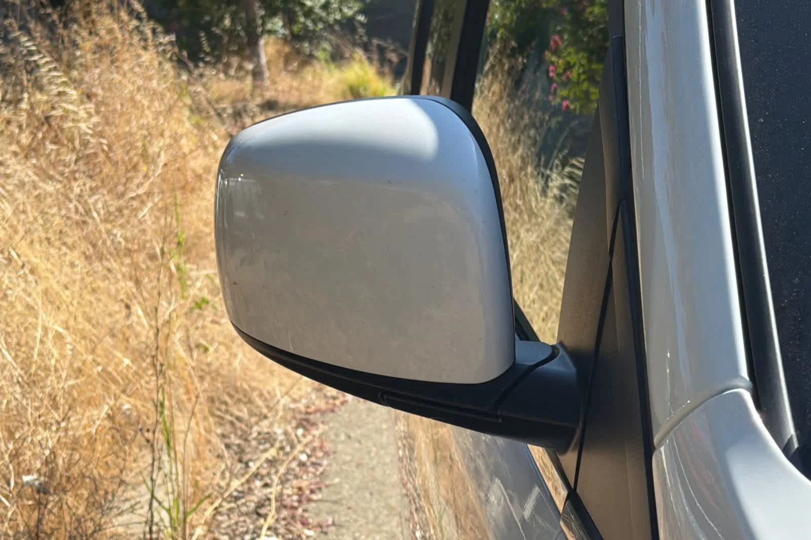 Used 2019 White Knuckle Clearcoat Dodge SXT image 13