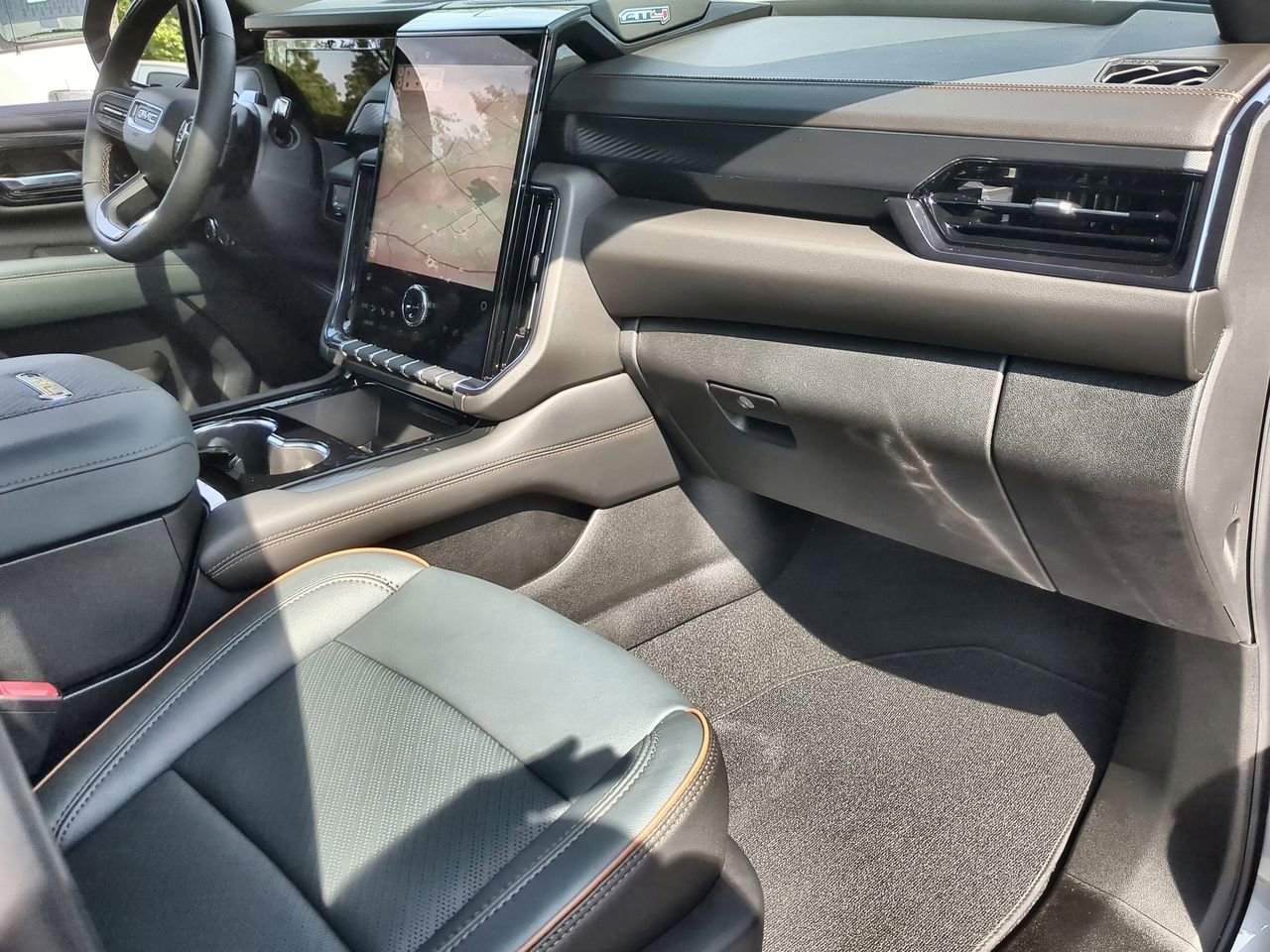2026 GMC Yukon XL AT4 - Photo 30