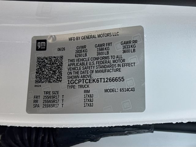 New 2026 Summit White Chevrolet LT image 32