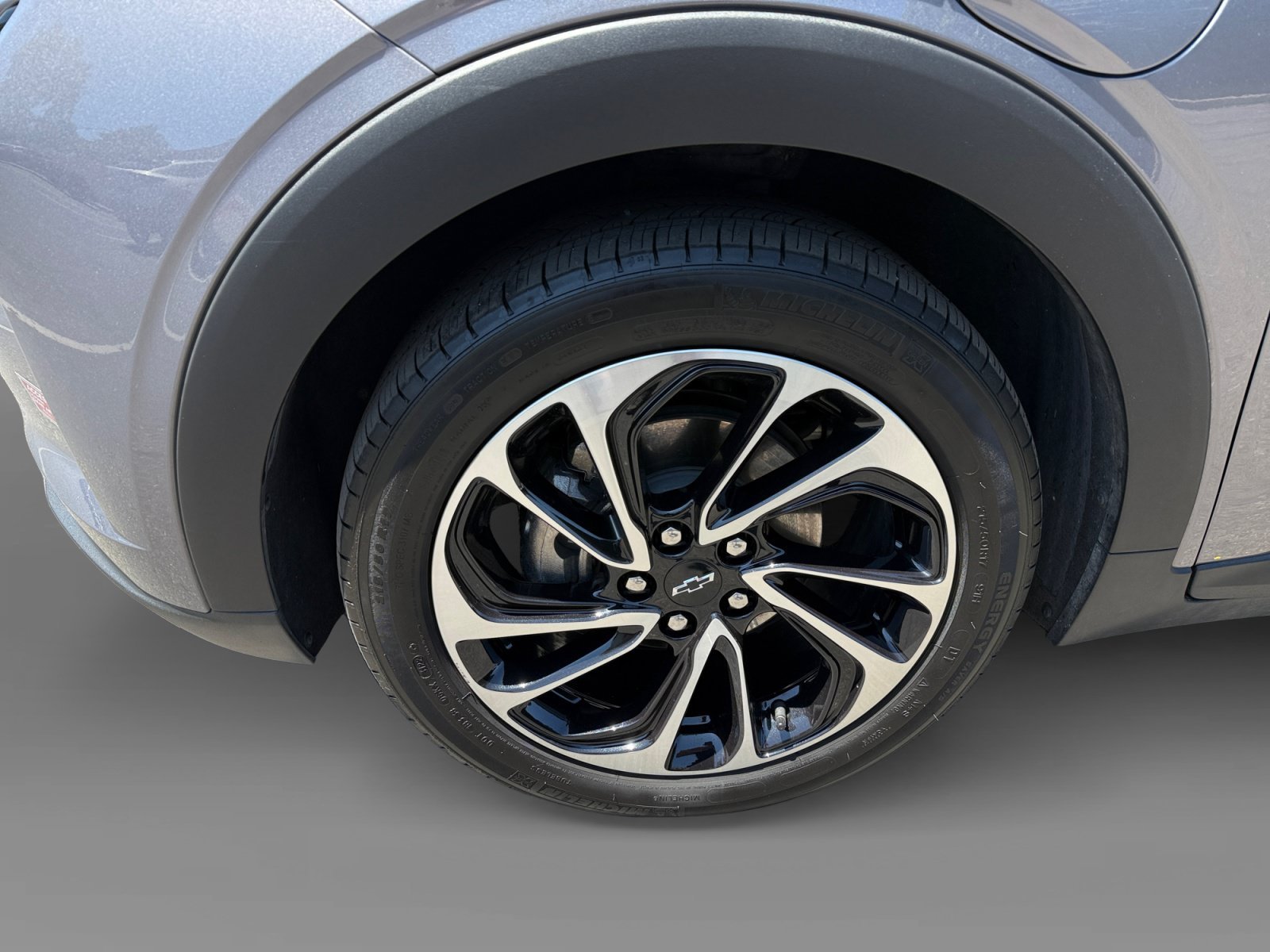 Used 2023 Gray Chevrolet Premier image 9