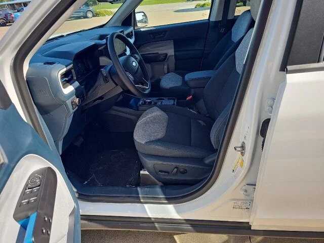 New 2026 Oxford White Ford XLT image 41