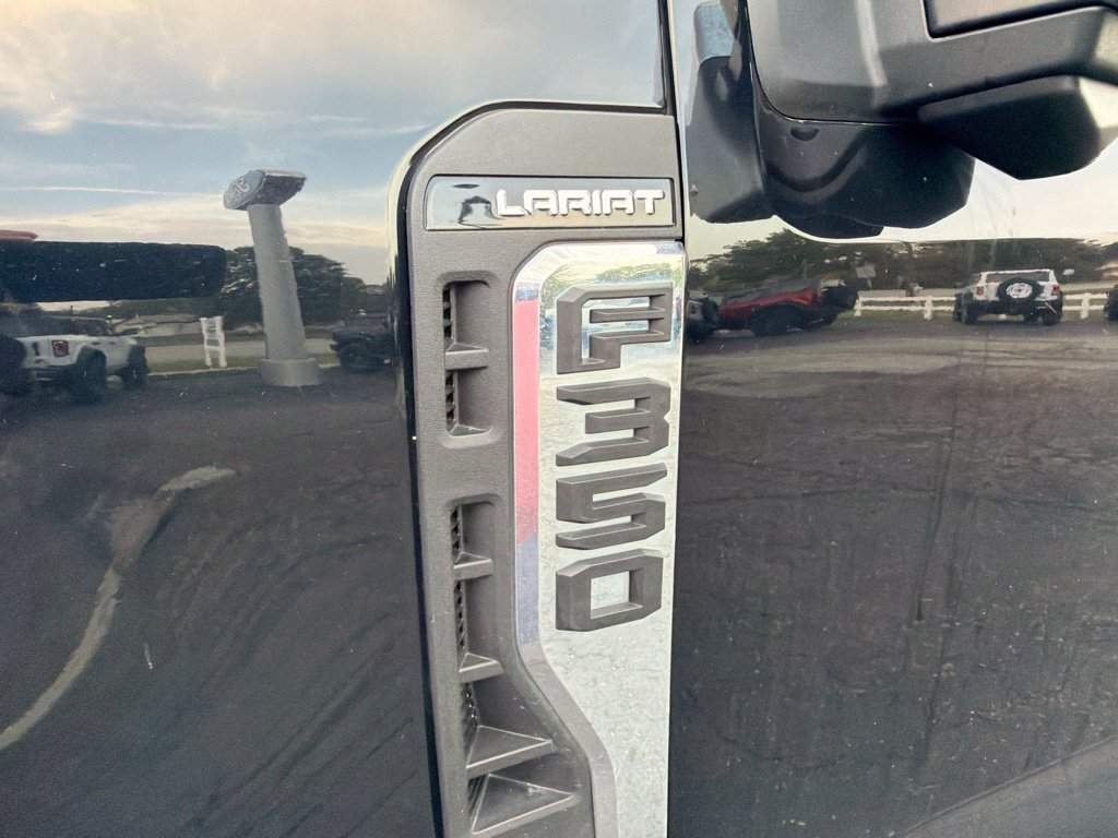 Used 2024 Black Metallic Ford Lariat image 12