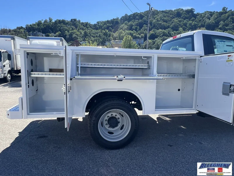 New 2026 Oxford White Ford XL image 12