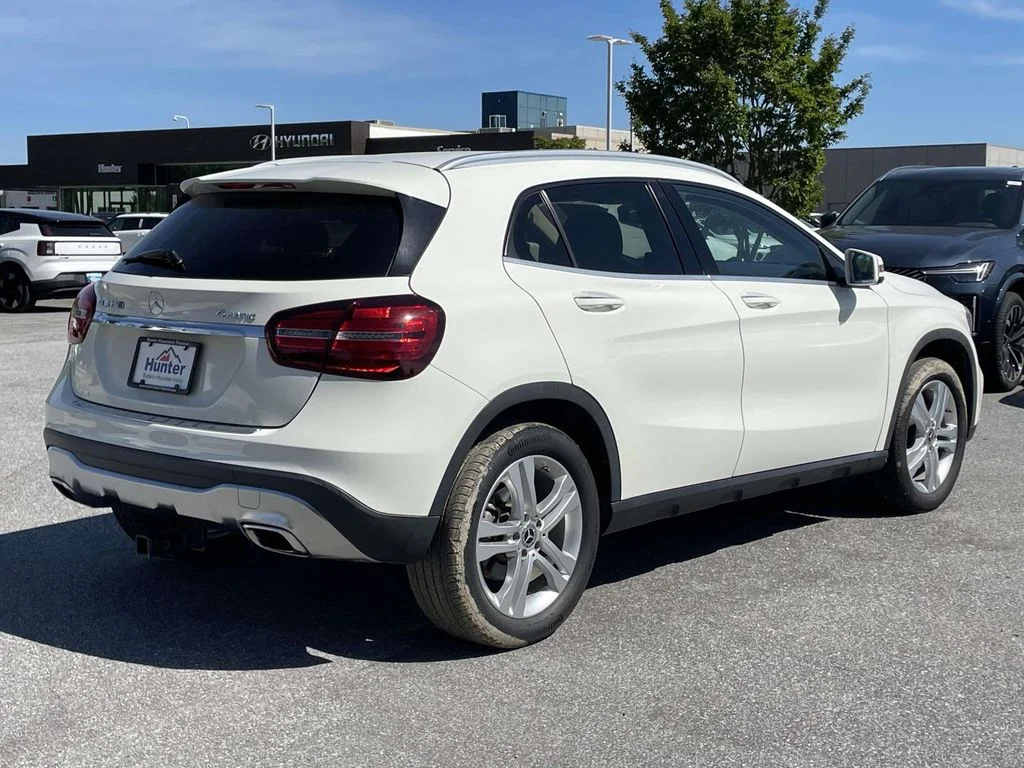 Used 2018 Cirrus White Mercedes-Benz 250 4MATIC® image 26