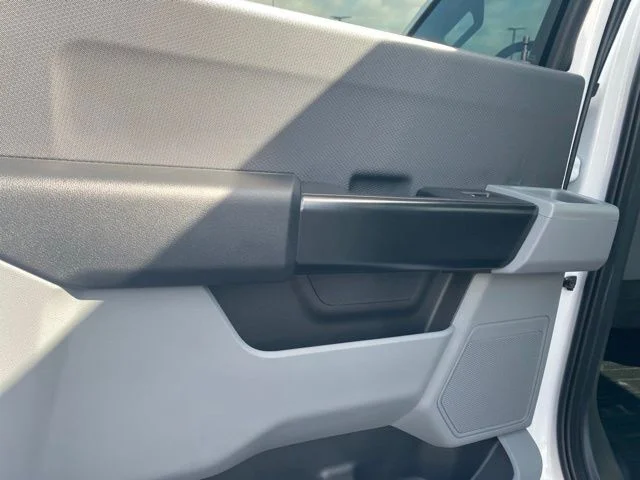 New 2026 Oxford White Ford XL image 28
