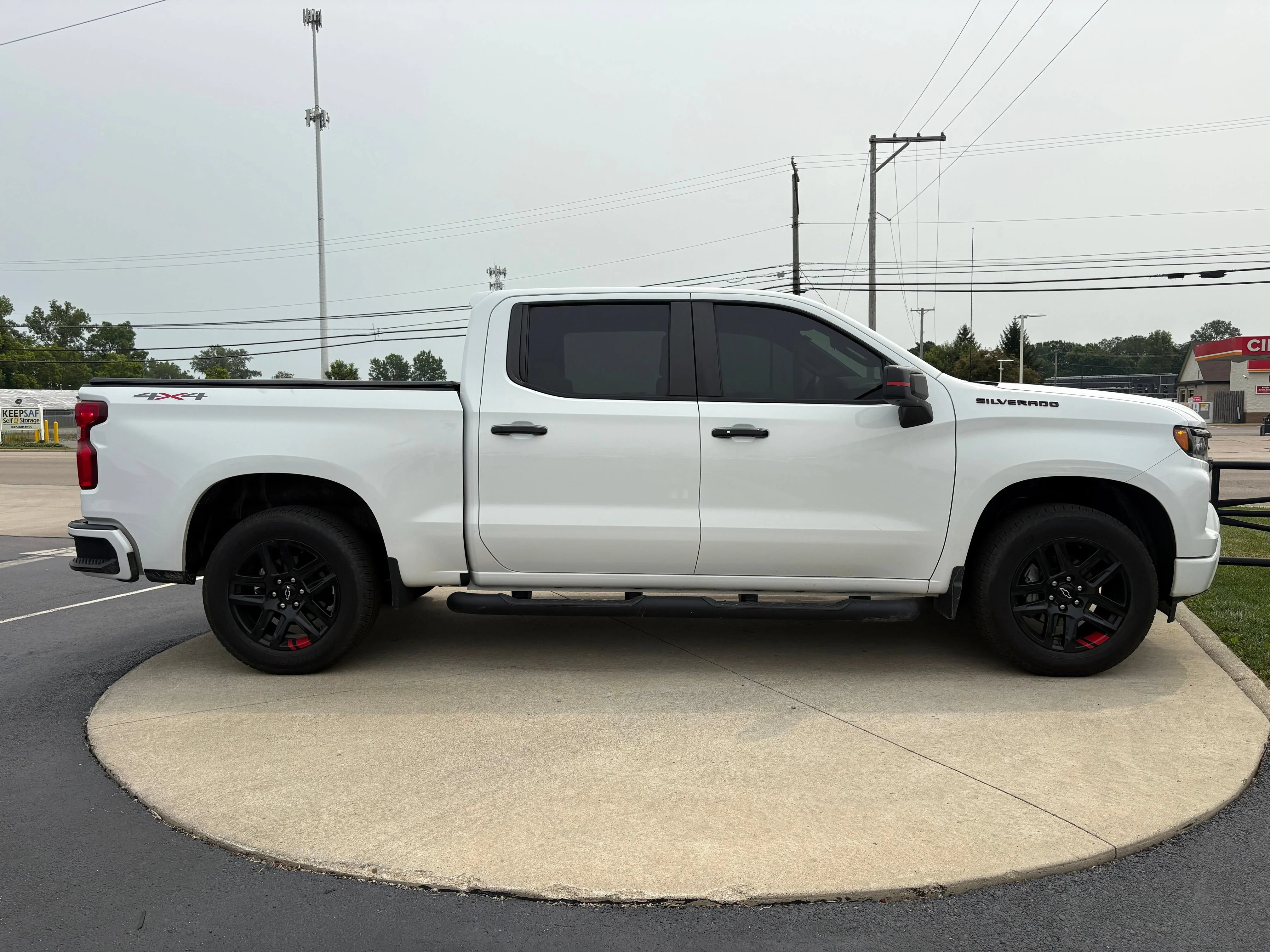Used 2024 Summit White Chevrolet RST image 8