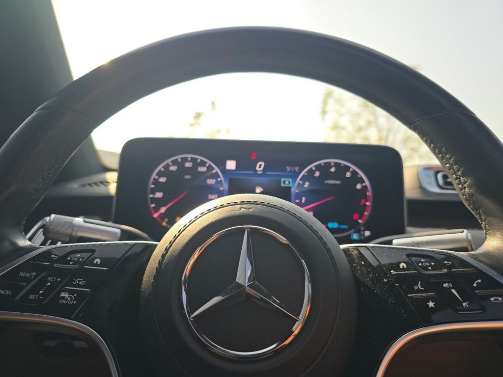 Used 2022 Black Mercedes-Benz S 500 image 26