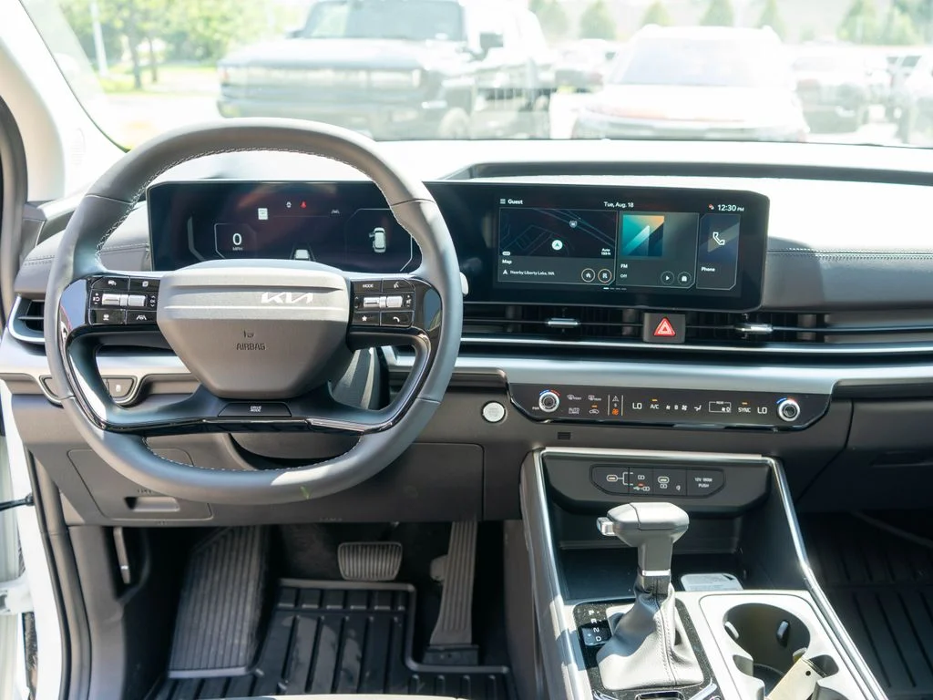 New 2027 Snow White Pearl Kia SX image 17