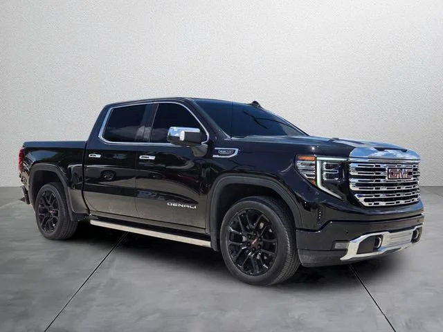 Used 2024 Onyx Black GMC Denali image 6