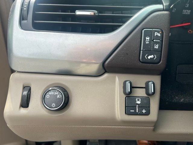Used 2015 Black Chevrolet LT image 15