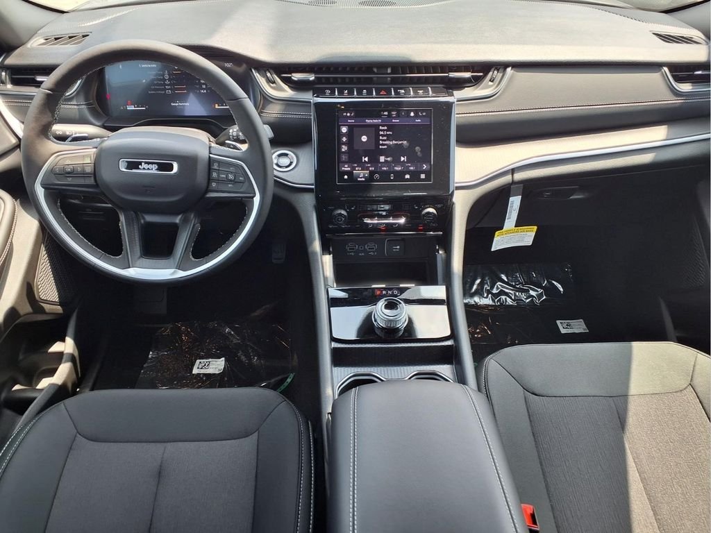 New 2026 Baltic Gray Metallic Clearcoat Jeep Laredo X image 8