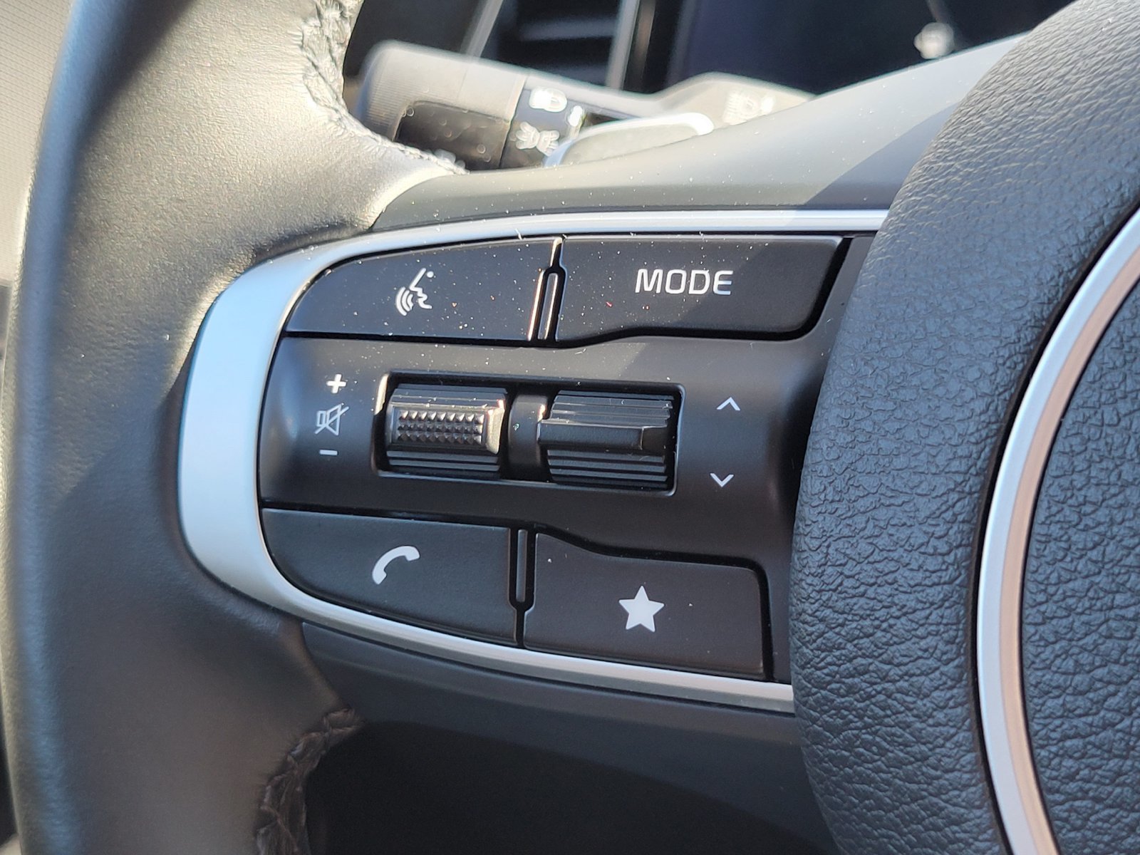 Certified Used 2025 Gray Kia SX-Prestige image 17