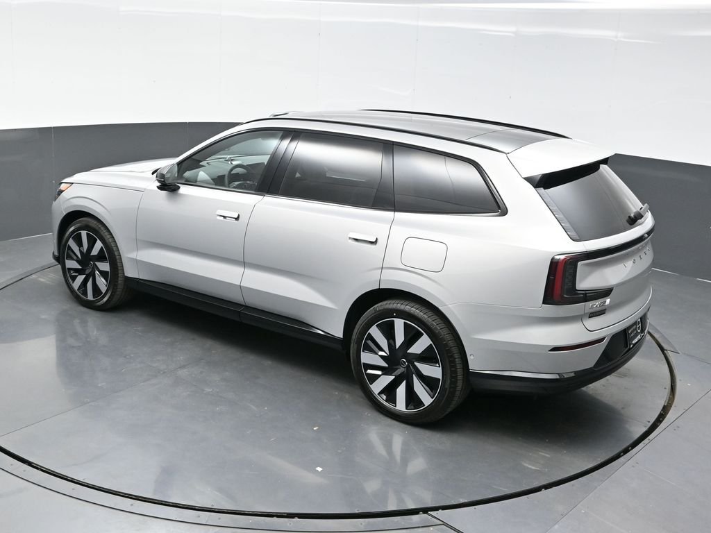 2025 Volvo EX90 Ultra - Photo 36