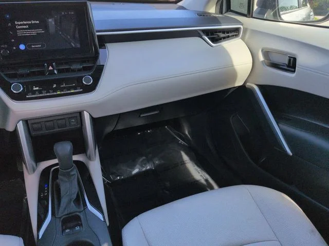 Used 2023 Silver Toyota L image 17