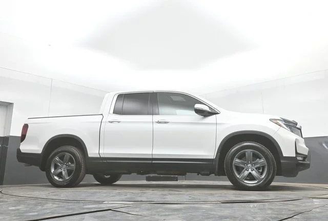 Used 2023 White Honda RTL-E image 48