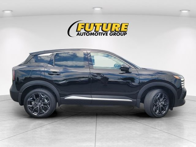 Used 2025 Black Nissan SR image 3