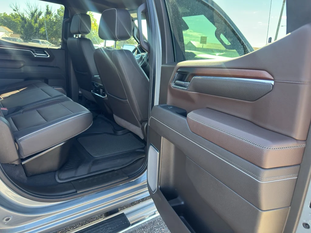 Used 2025 Sterling Metallic GMC Denali image 16