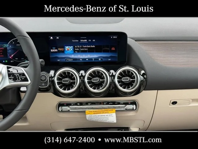 New 2026 Mountain Grey Metallic Mercedes-Benz GLA 250 image 10