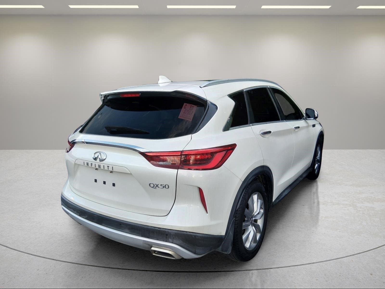 Used 2021 Majestic White INFINITI ESSENTIAL image 16