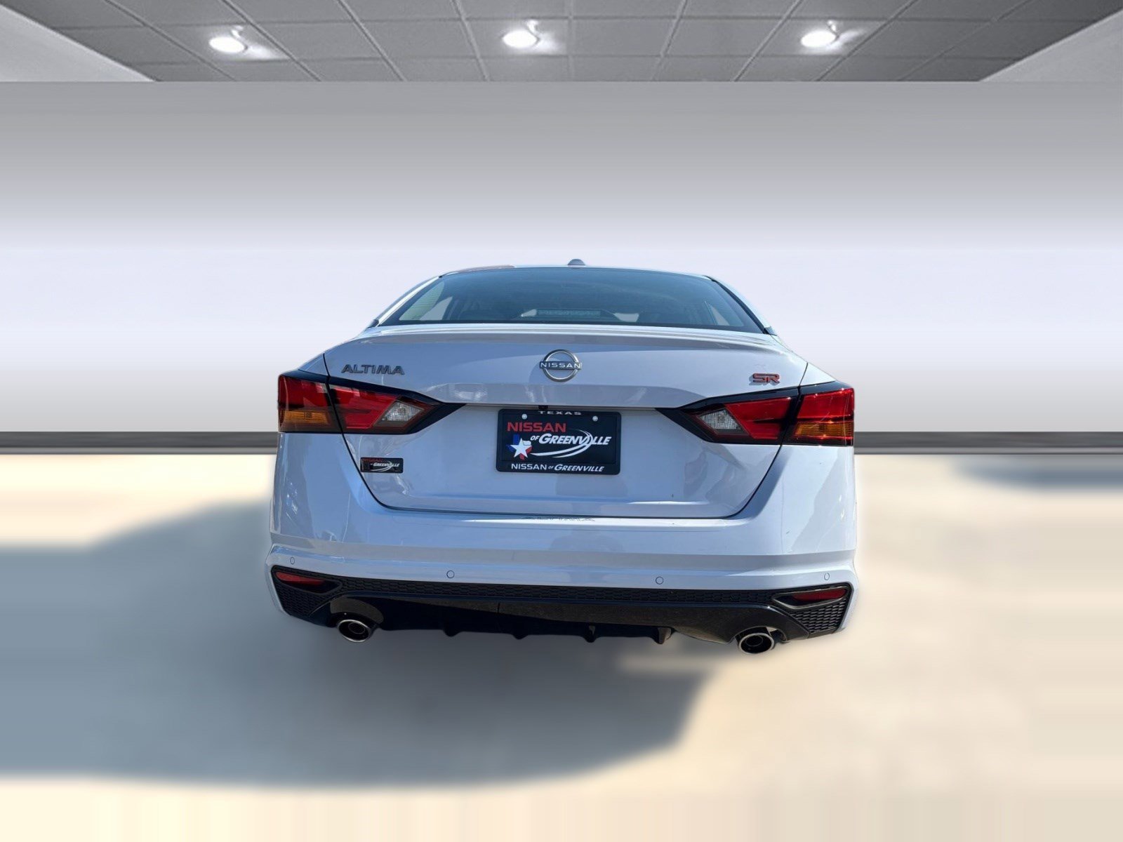 2025 Nissan Altima SR - Photo 10