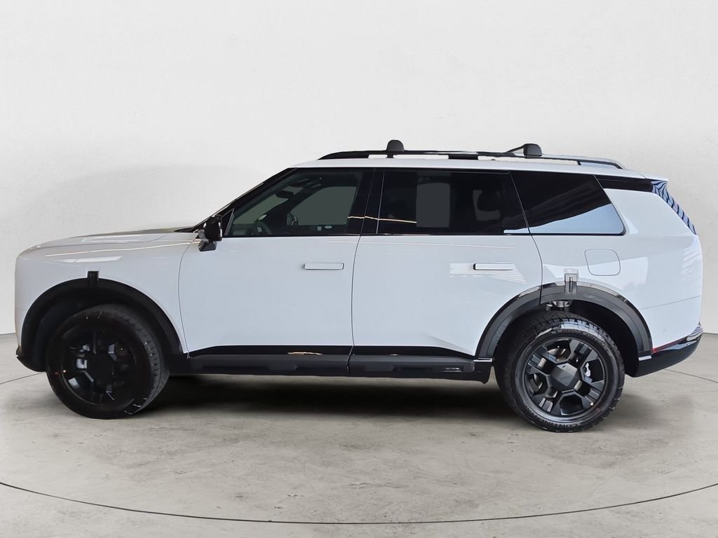 Used 2027 White Kia X-Pro SX-Prestige image 8