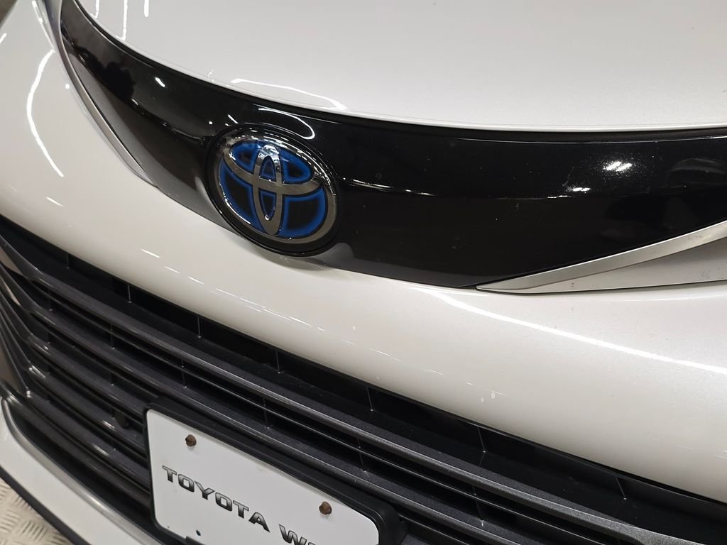 Used 2023 Beige Toyota Limited image 13