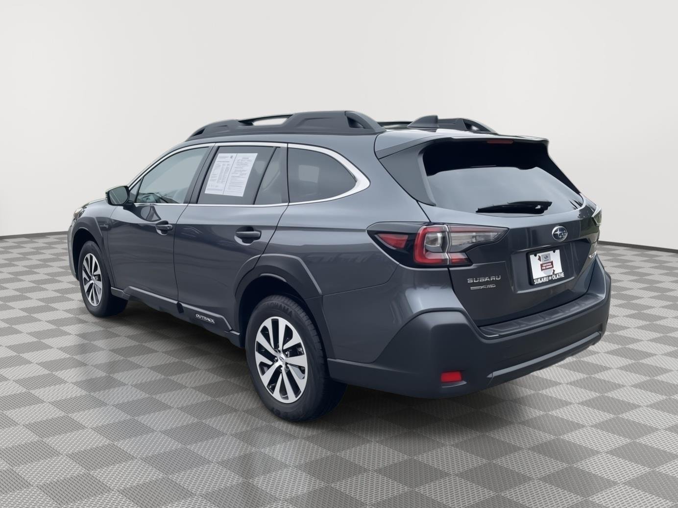 Used 2025 Magnetite Gray Metallic Subaru Premium image 13