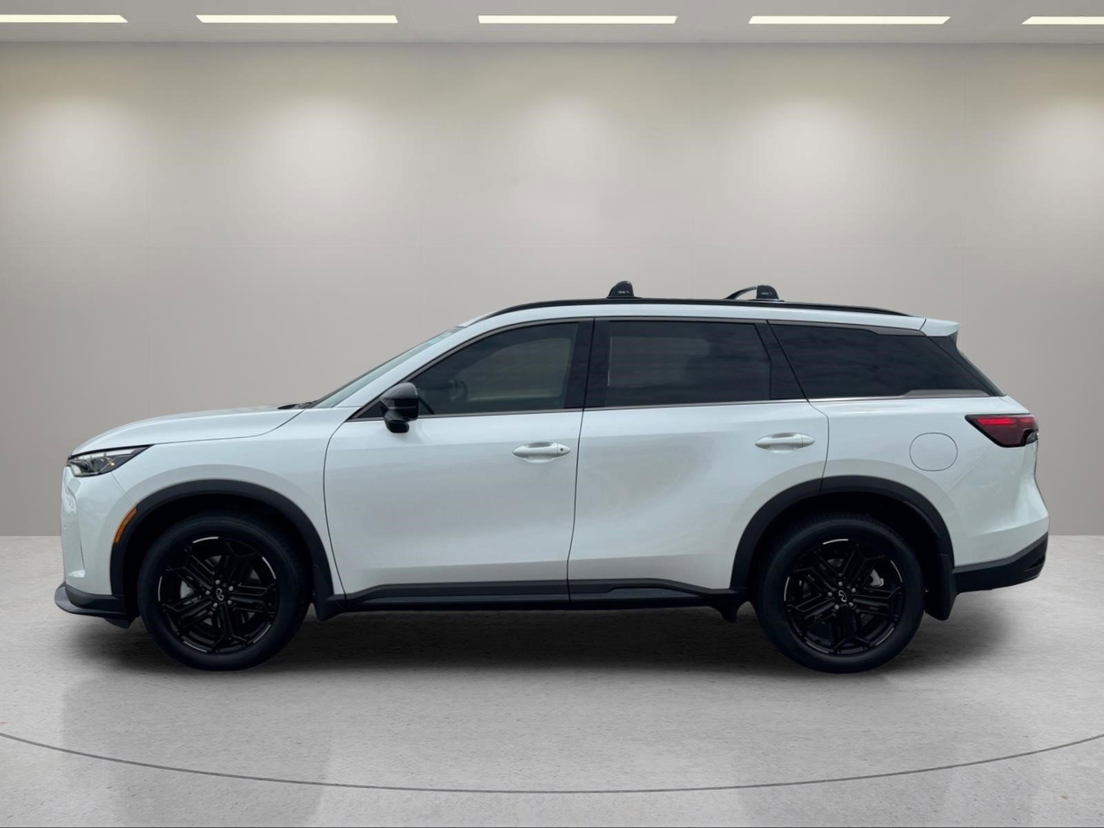 New 2027 RADIANT WHITE INFINITI Sport AWD image 2