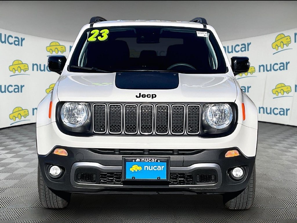 Used 2023 Alpine White Clearcoat Jeep Latitude image 2