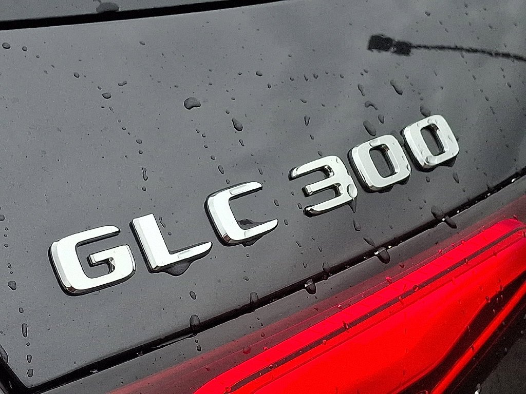 New 2027 Graphite Grey Metallic Mercedes-Benz GLC 300 image 29
