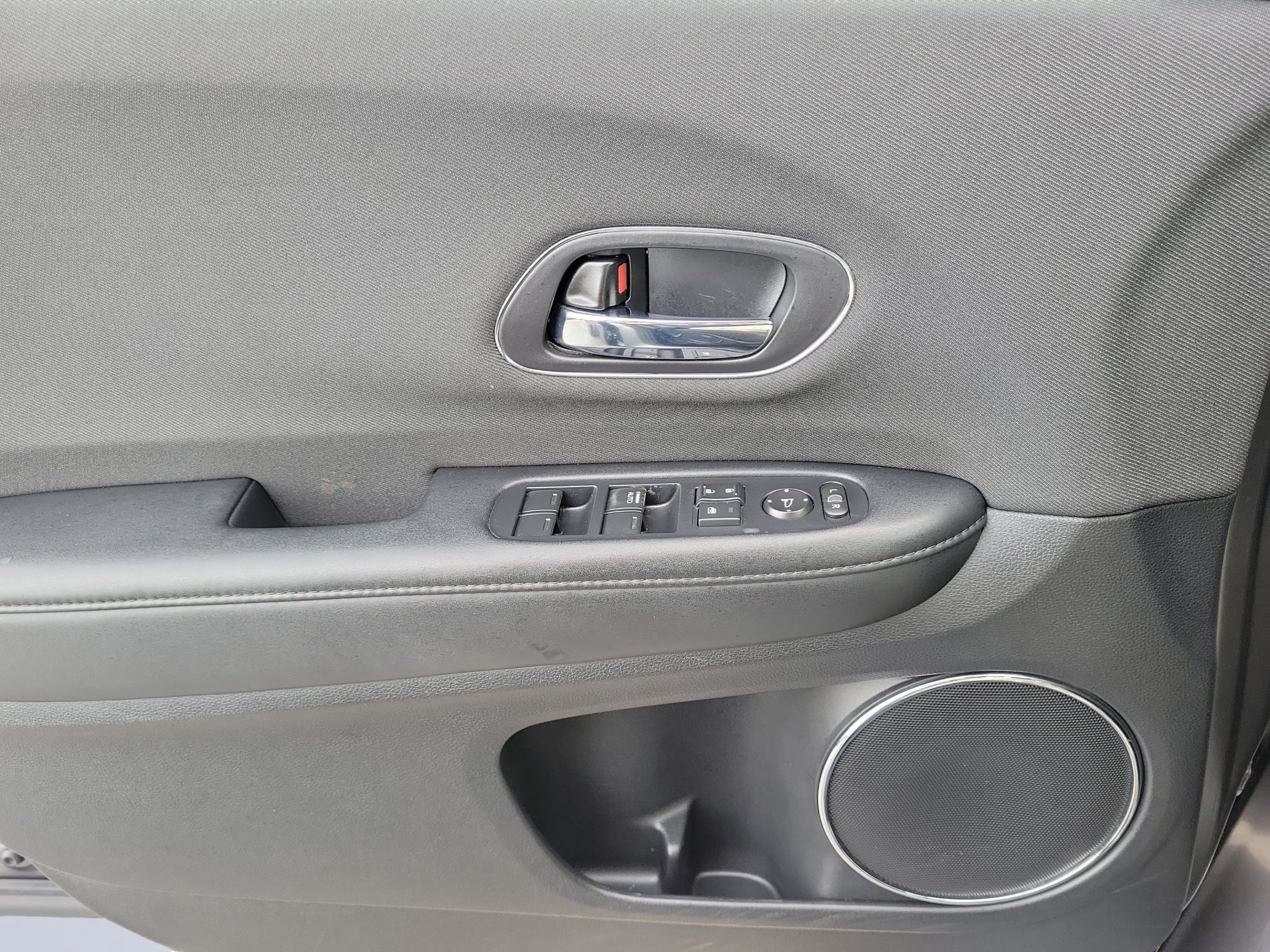 Used 2021 Lunar Silver Metallic Honda EX image 23