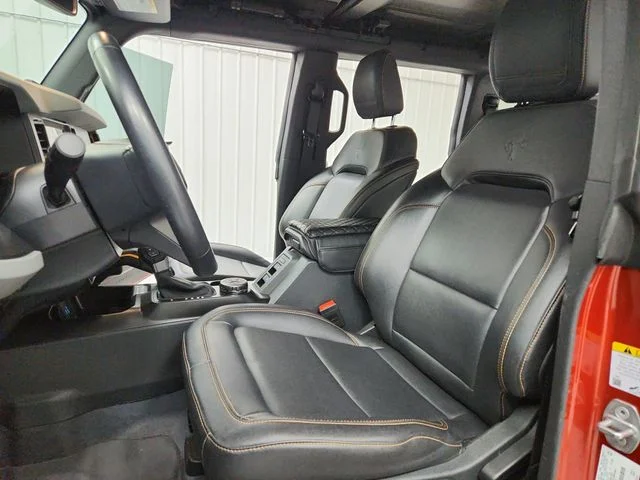 Used 2023 Red Ford Badlands image 19