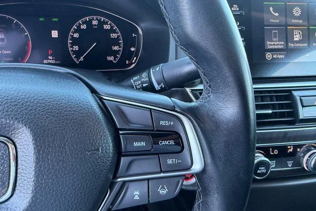 Used 2020 White Honda EX-L image 14