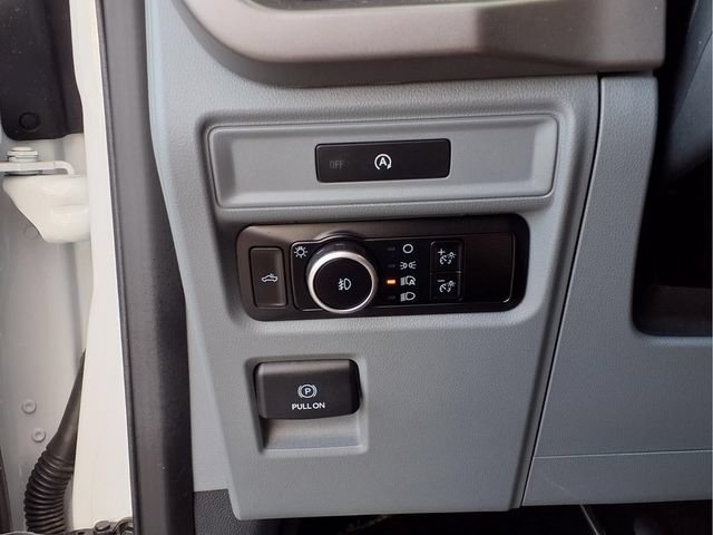 Used 2025  Ford Y image 16