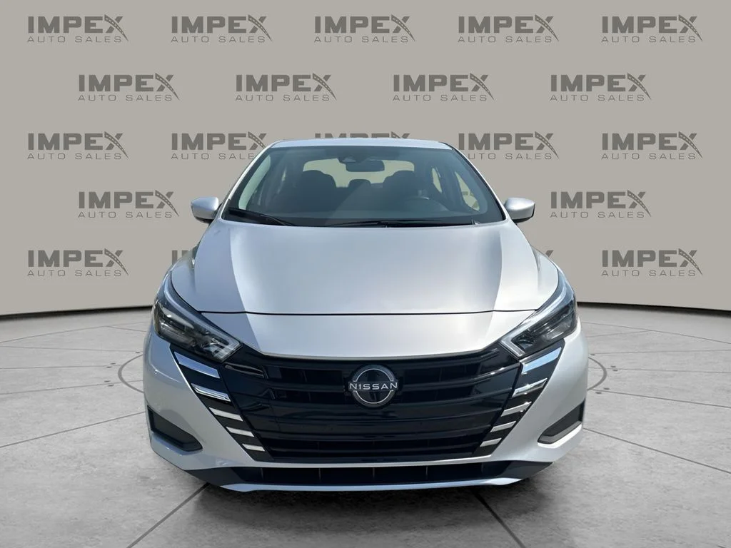 Used 2025 Silver Nissan 1.6 SV image 8